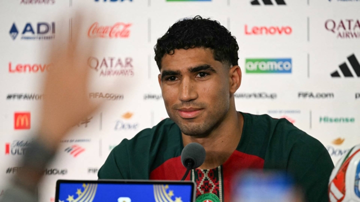 حكيمي قبل مواجهة البرازيل: نعرفهم جيدًا والدعم الجماهيري عامل مهم في اللقاء
