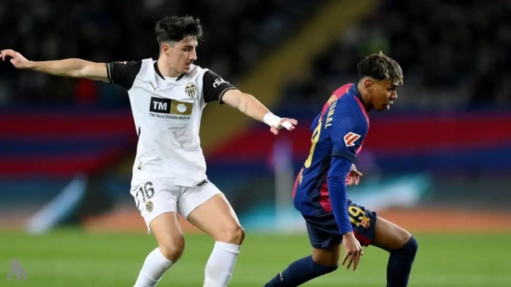 رابطة الليجا ترفض طلب برشلونة بتبديل ترتيب مباراتي الفريق أمام فالنسيا 