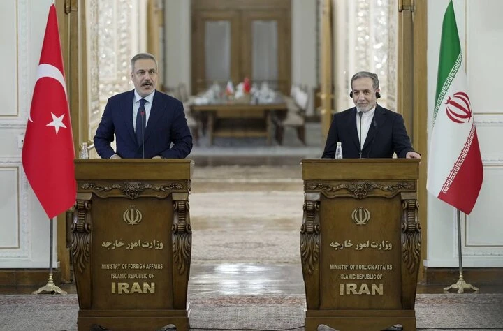 إيران: ندعو دول المنطقة لوقف توسع "إسرائيل" ومستعدون لتعزيز التعاون الاقتصادي مع تركيا