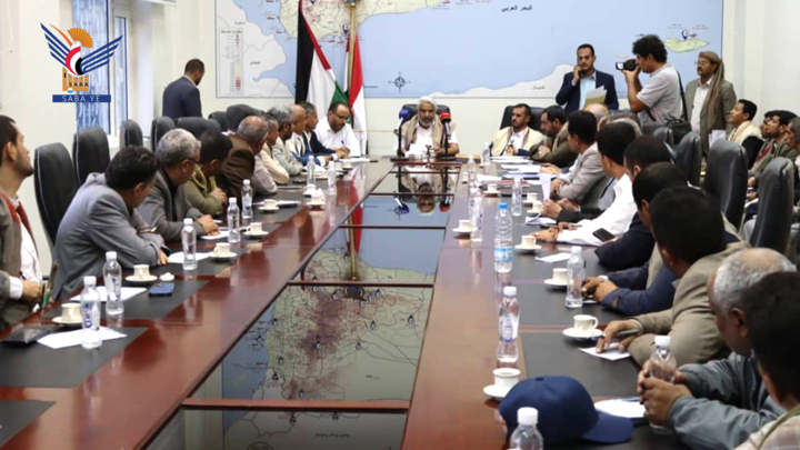  الوزير قحيم يناقش أداء مكاتب الأشغال والإشكالات التي ترافق عملها