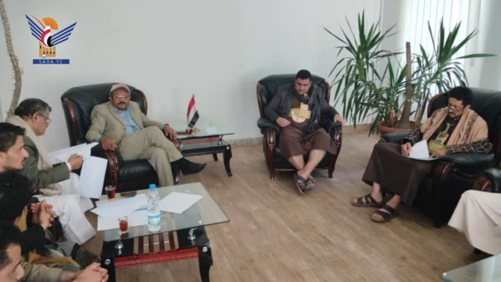 وزارة الزراعة تناقش آلية تنظيم تسويق الطماطم واستيعاب الفائض