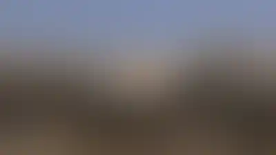 وفاة 17 طالبا ومعلم واحد إثر انهيار سقف مدرسة في باكستان