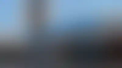 إغلاق مطار صنعاء.. إمعان في خنق الشعب اليمني وعزله عن العالم
