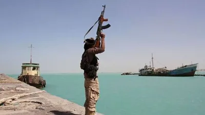 أدبيات الحرب بين الحفاة والجفاة ..!
