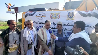 ​ مديرية بني قيس بحجة ​تتسلم بوكلين بتكلفة 30 مليون