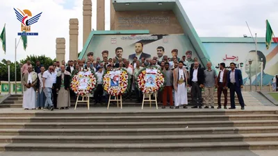 قيادات وزارة الخارجية والمغتربين تزور أضرحة الشهداء الصماد والرهوي والغماري