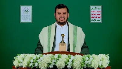 قائد الثورة يجدّد التأكيد على حق الشعب اليمني في موقفه وقضيته العادلة ومطالبه المشروعة بإنهاء الحصار والاحتلال السعودي