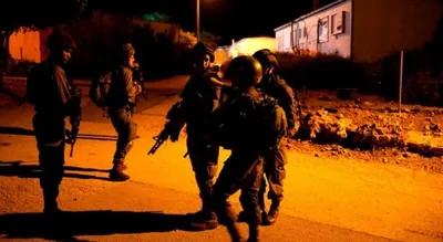 قوات العدو الإسرائيلي تقتحم بلدة دير بلوط في الضفة الغربية