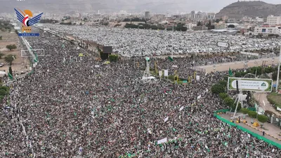 قراءة في دلالات ورسائل الاحتشاد المهيب في ذكرى المولد النبوي