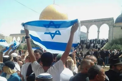 خطيب الأقصى يحذر من تعتيم العدو الإسرائيلي على اقتحامات المستوطنين