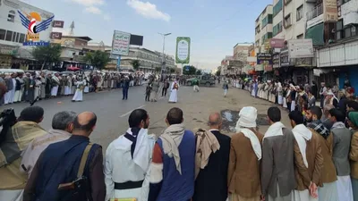 وقفة في صنعاء القديمة بذكرى المولد النبوي ونصرة القرآن الكريم