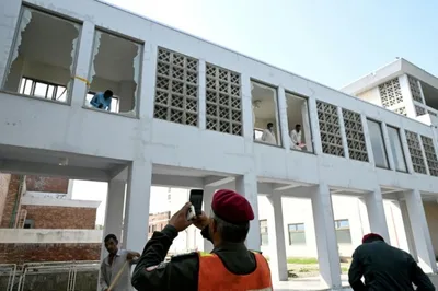وفاة 14 طفلا إثر اندلاع حريق في مستشفى بالعاصمة الباكستانية إسلام آباد