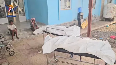 استشهاد مسن وابنته وإصابة زوجته بقصف مرتزقة العدو السعودي لمنزلهم في الجراحي بالحديدة      