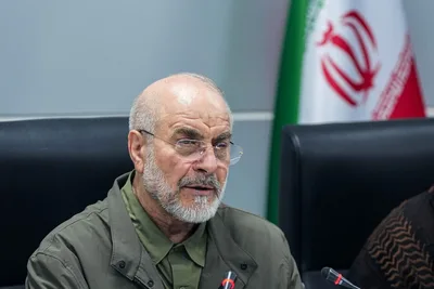 رئيس مجلس الشورى الإيراني​: مضيق هرمز لن يفتح حتى رفع الحصار والعقوبات المفروضة على إيران
