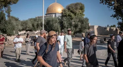 خبير: العدو الإسرائيلي يستغل الأعياد لفرض واقع جديد في "الأقصى" وتحويله لوقود للانتخابات