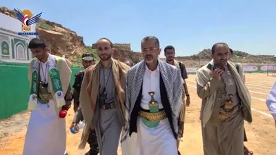 أمين عام رئاسة الجمهورية يطلع على الترتيبات بساحة الرسول الأعظم بمدينة المحويت
