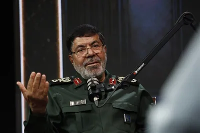 العميد شريف: قضية إغلاق مضيق هرمز كانت مطروحة منذ سنوات الدفاع المقدس