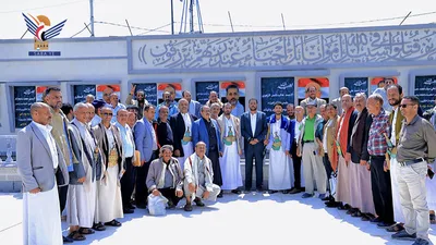قيادة وموظفو ​وزارة الشباب والرياضة يزورون أضرحة الشهداء  