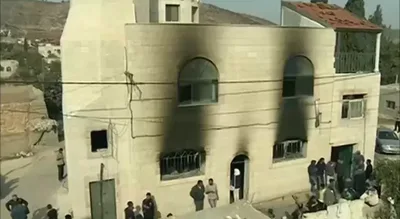 العدو الصهيوني يطلق قنبلة صوت باتجاه المصلين داخل مسجد ببيت لحم