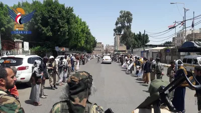 مسير ووقفة بمديرية التحرير دعمًا للقوات المسلحة