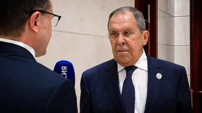 لافروف: مشاركة بريطانيا المباشرة في توجيه ضربات ضد روسيا "مشاركة في الحرب"