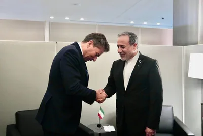 عراقجي يبحث مع وكيل الأمين العام للأمم المتحدة القضايا الإنسانية