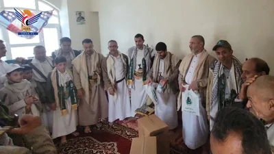 إفتتاح معرض صور الشهداء بمركز محافظة حجة وزيارة روضة وأسر الشهداء