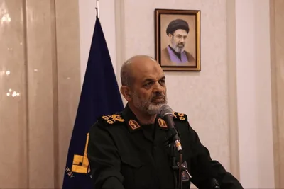قائد "الثوري الإيراني": قواتنا المسلحة ألحقت هزيمة بالجيش الأكثر تسليحاً في العالم
