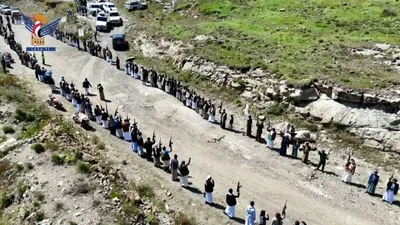 وقفة مسلحة لقبائل مزهر تأكيدًا على الاستنفار والجهوزية لمواجهة العدو السعودي
