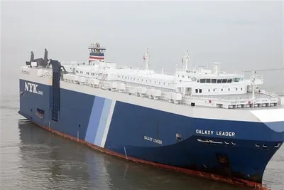 إيران تعلن توقيف سفن أمريكية وصهيونية في مضيق هرمز لتعويض المتضررين