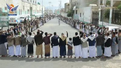 وقفات شعبية في حجة دعماً للقوات المسلحة في مواجهة العدو السعودي