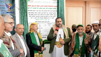 محافظ صنعاء يفتتح ويضع حجر الأساس لعدد من المشاريع التنموية الخدمية
