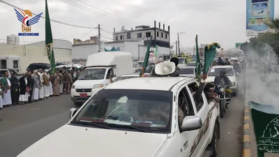 استمرار توافد الحشود الجماهيرية من محافظة صنعاء إلى ميدان السبعين
