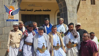 رئيس استئناف الحديدة يتفقد محكمتي حيس والخوخة تمهيداً لاستئناف العمل القضائي