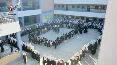 وقفات في مدارس العاصمة مباركة للانتصارات في مواجهة العدوان   